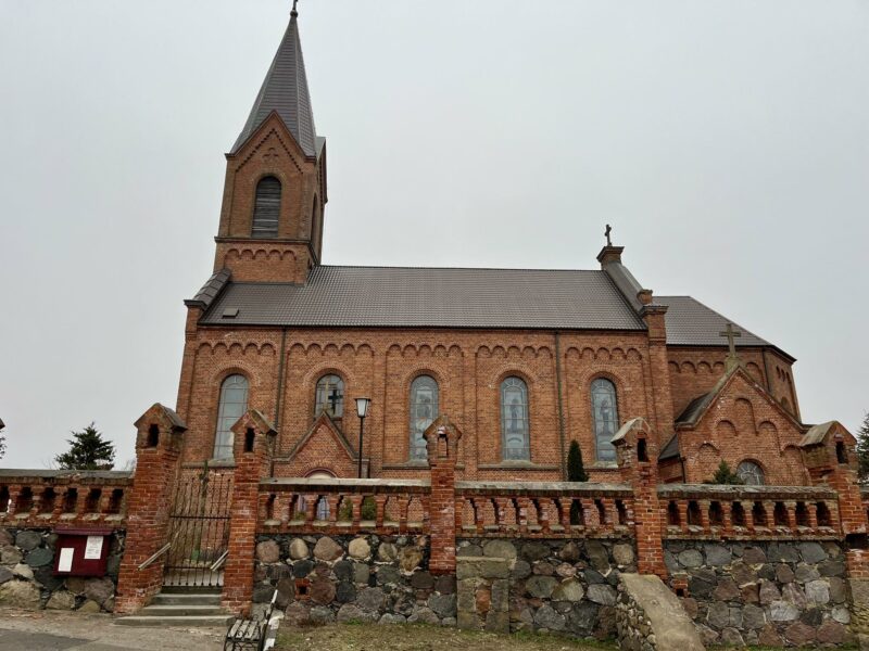 Obrazek Cmentarz w miejscowości Opsa (międzywojenny Powiat Brasławski) – Pochowani, których nazwiska zaczynają się na litery L-N (obok mogą znajdować się groby, w których pochowane są osoby o nazwiskach zaczynających się na inne litery)